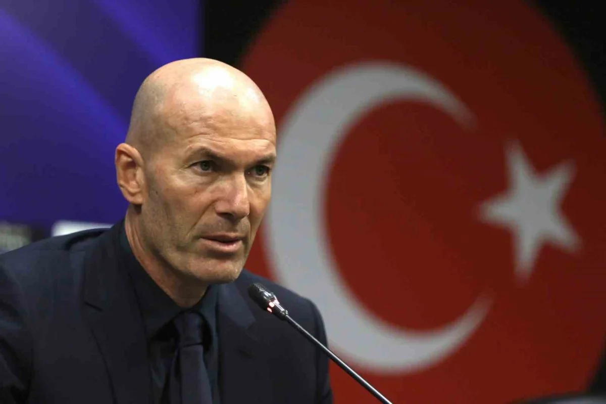 Zinedine Zidane: Mbappe sakatlandı, Fransa kampından ayrıldı