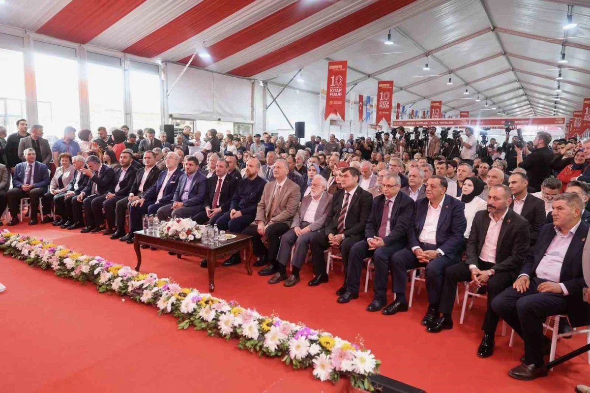 Sultanbeyli Kitap Fuarı 10'uncu kez İstanbul'da kapılarını açtı