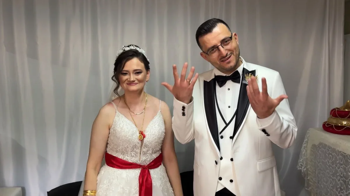 Babaeski'de işitme engelli çift Simay ve Giray evlendi