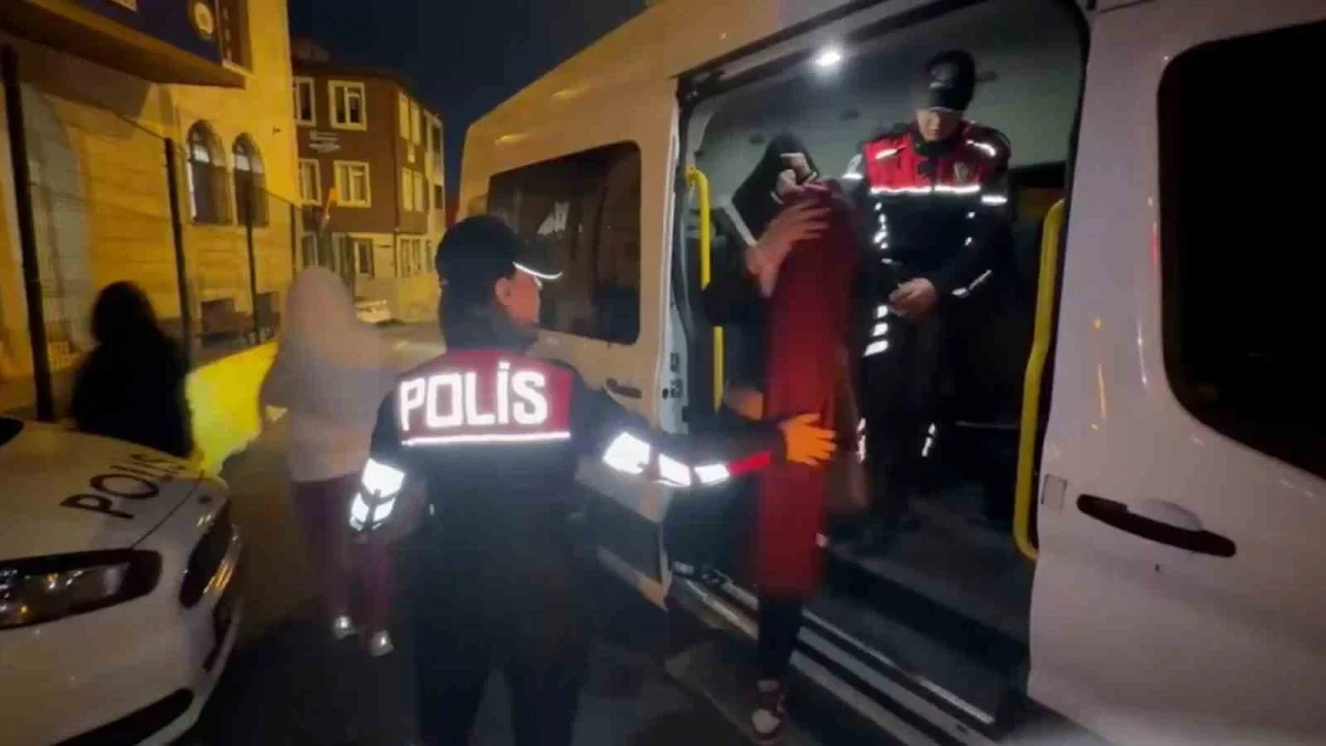 Beyoğlu'nda dron destekli huzur uygulaması: 27 kişiye işlem