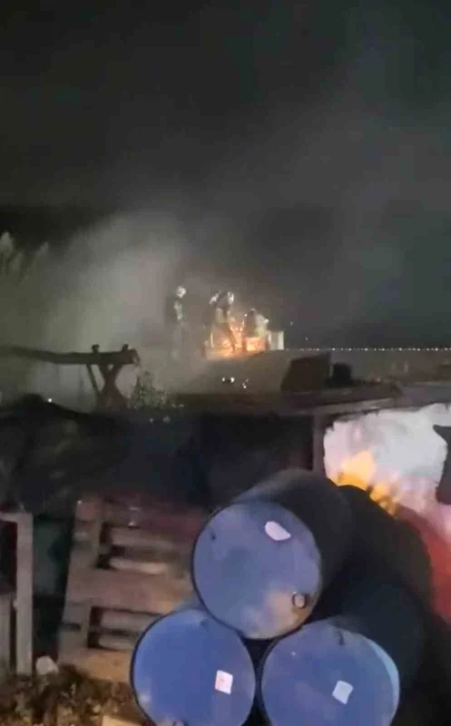 Karacabey'de dam yangını söndürüldü: Trafo patlaması araştırılıyor