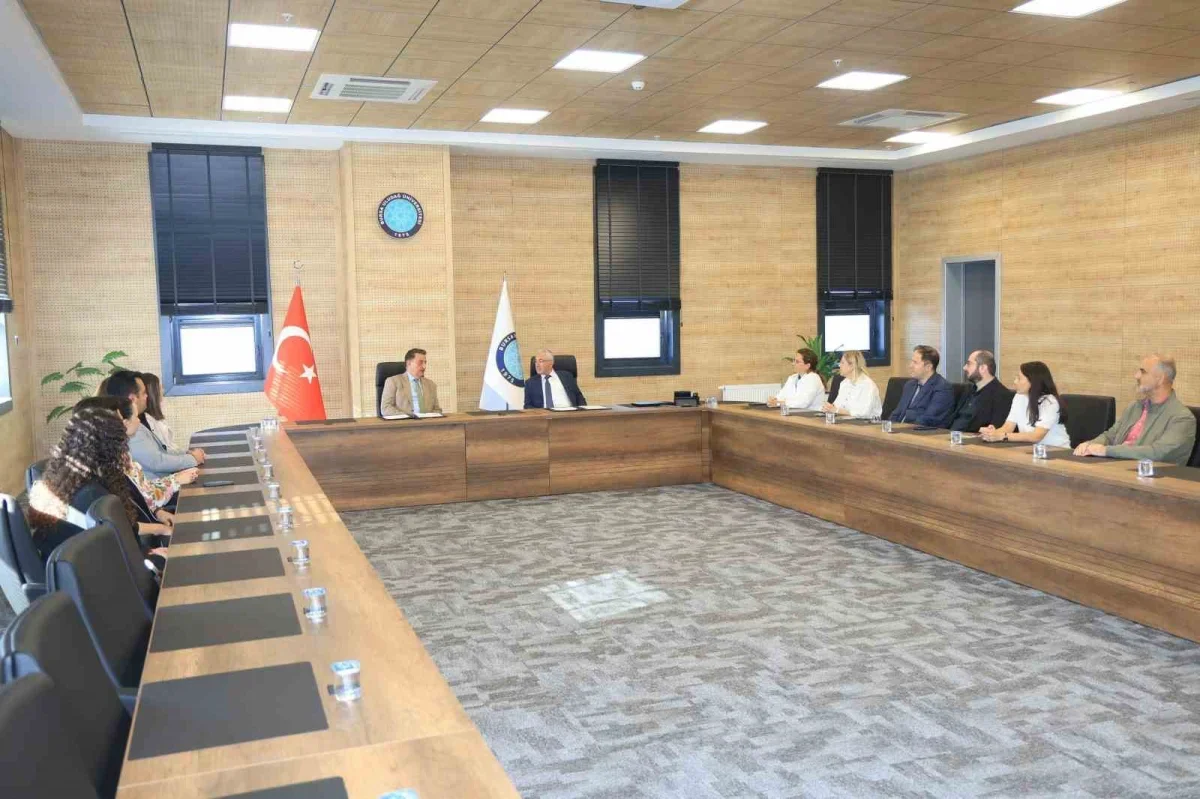 BUÜ-Döktaş iş birliğiyle matematik öğrencilerine sanayi deneyimi