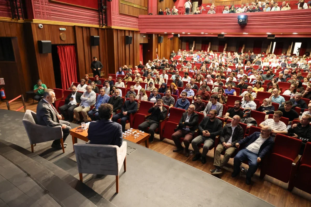 Bursa'nın Osmanlı'nın kuruluşundaki rolü söyleşide ele alındı