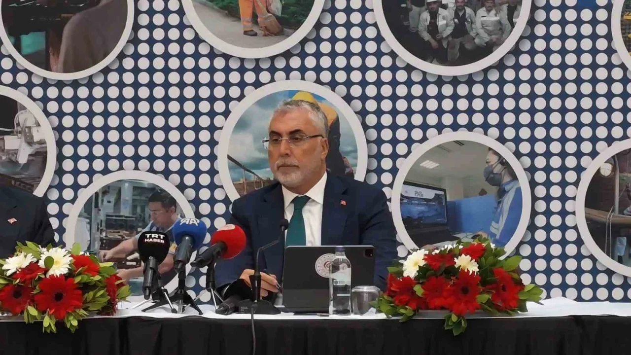 Bakan Işıkhan: İşsizlikte 2029 hedefi yüzde 7,6