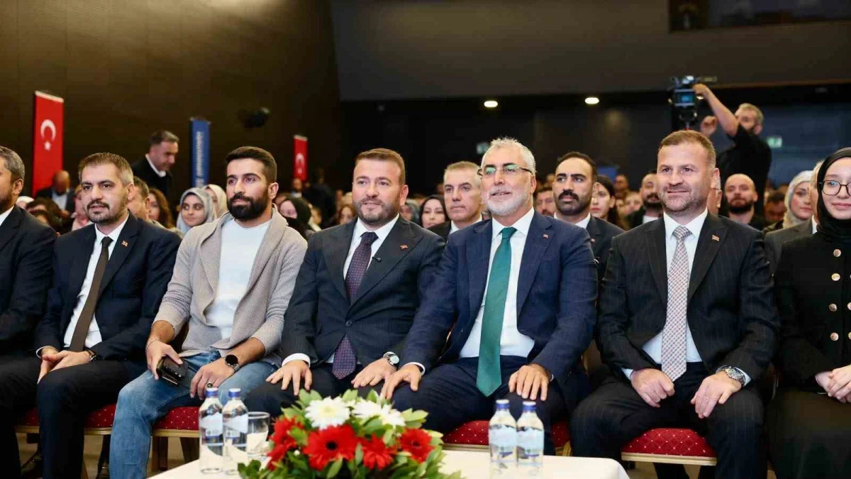 Arnavutköy İstihdam Buluşmaları'nda 2 bin 500 kişiye iş imkânı