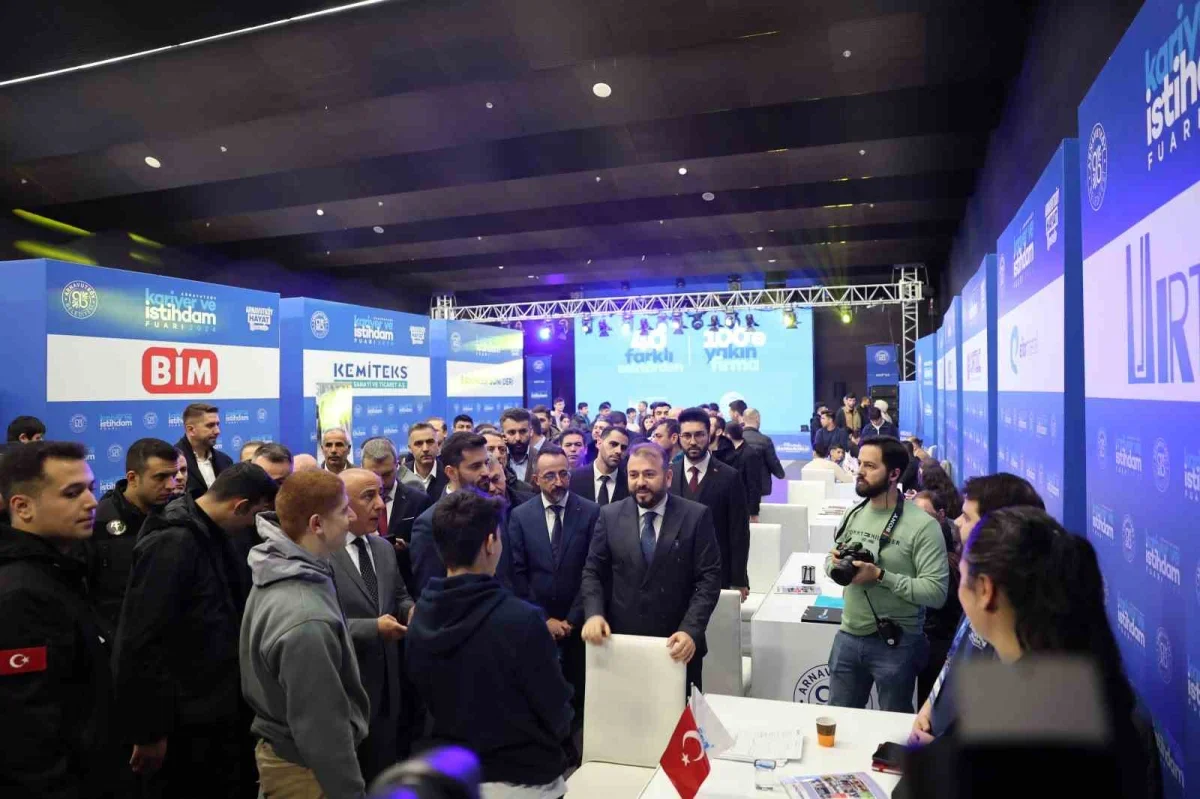 Arnavutköy İstihdam Buluşmaları'nda 2 bin 500 kişiye iş imkânı