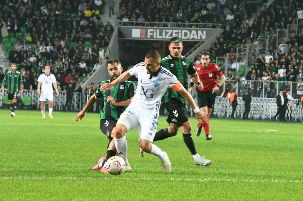 Sakaryaspor-Kütahya FK maçı: Berk İsmail Ünsal'dan iki gol