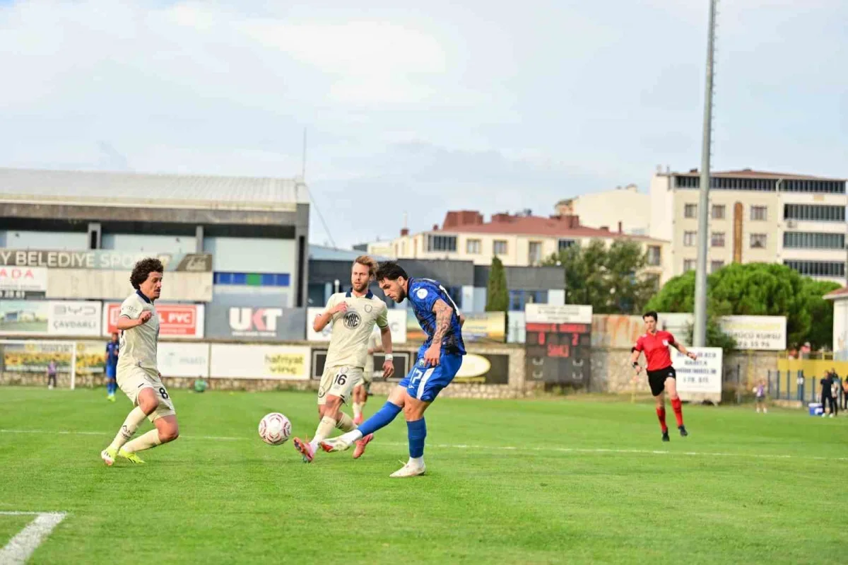 MKE Ankaragücü, Karacabey'de 10 kişi kalan rakibini 4-1 yendi