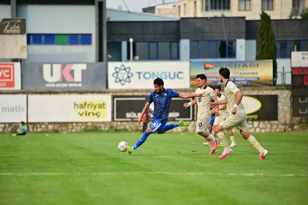 MKE Ankaragücü, Karacabey'de 10 kişi kalan rakibini 4-1 yendi