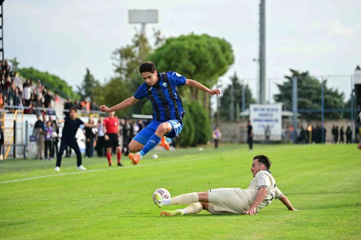 MKE Ankaragücü, Karacabey'de 10 kişi kalan rakibini 4-1 yendi