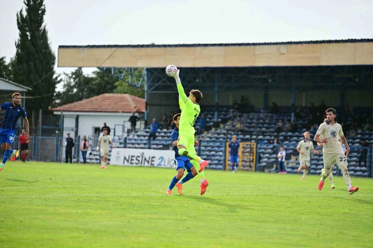 MKE Ankaragücü, Karacabey'de 10 kişi kalan rakibini 4-1 yendi