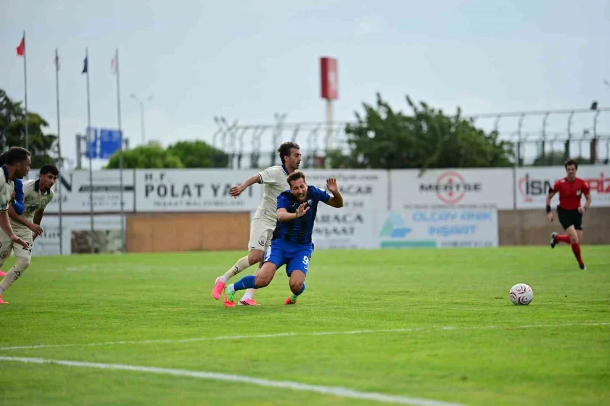 MKE Ankaragücü, Karacabey'de 10 kişi kalan rakibini 4-1 yendi