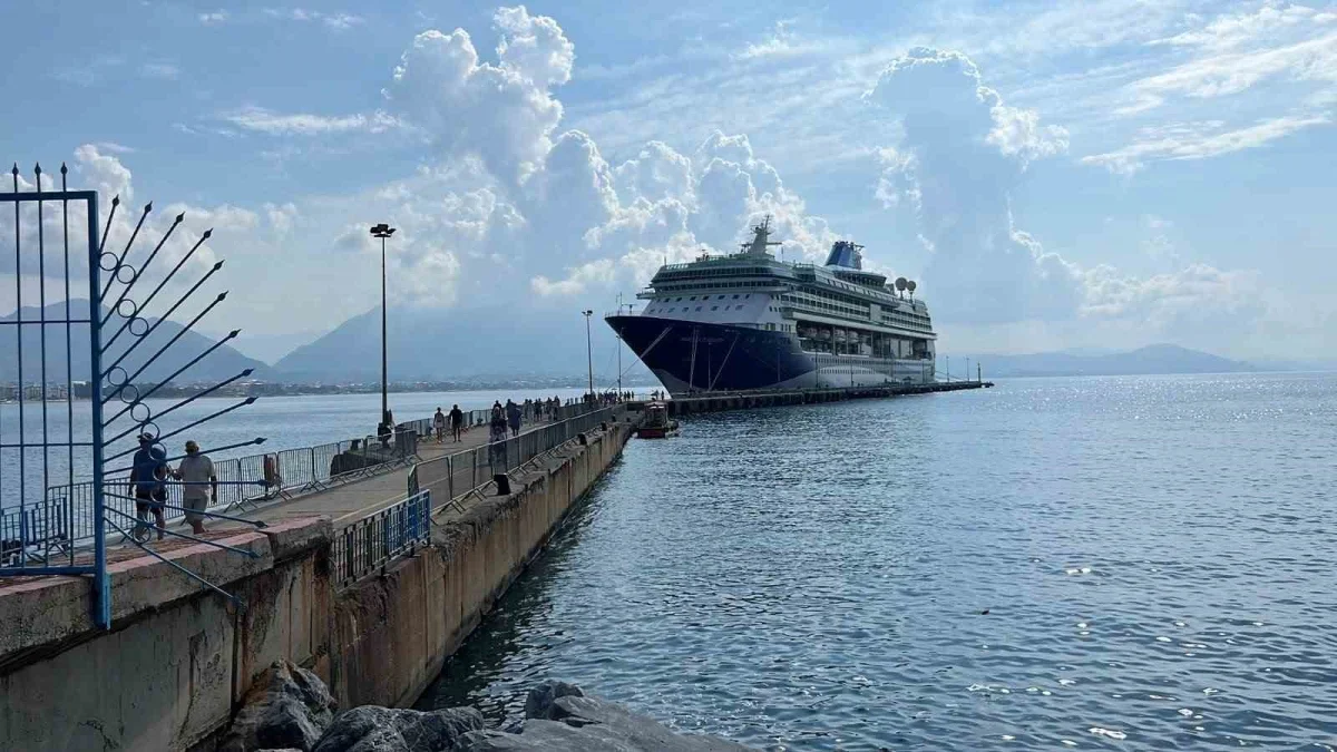 Alanya kruvaziyer turizmi: 9 ayda 10 bin 476 turist geldi