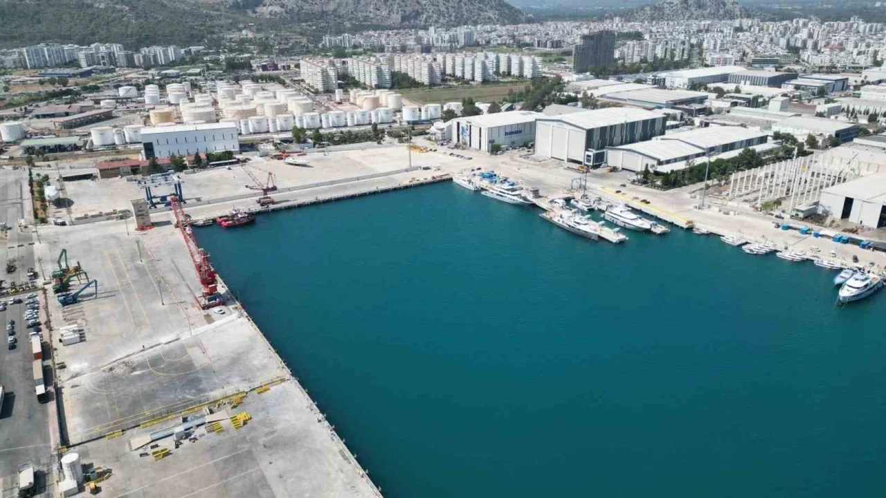 Antalya Serbest Bölgesi ticaret hacmi 845 milyon dolara çıktı