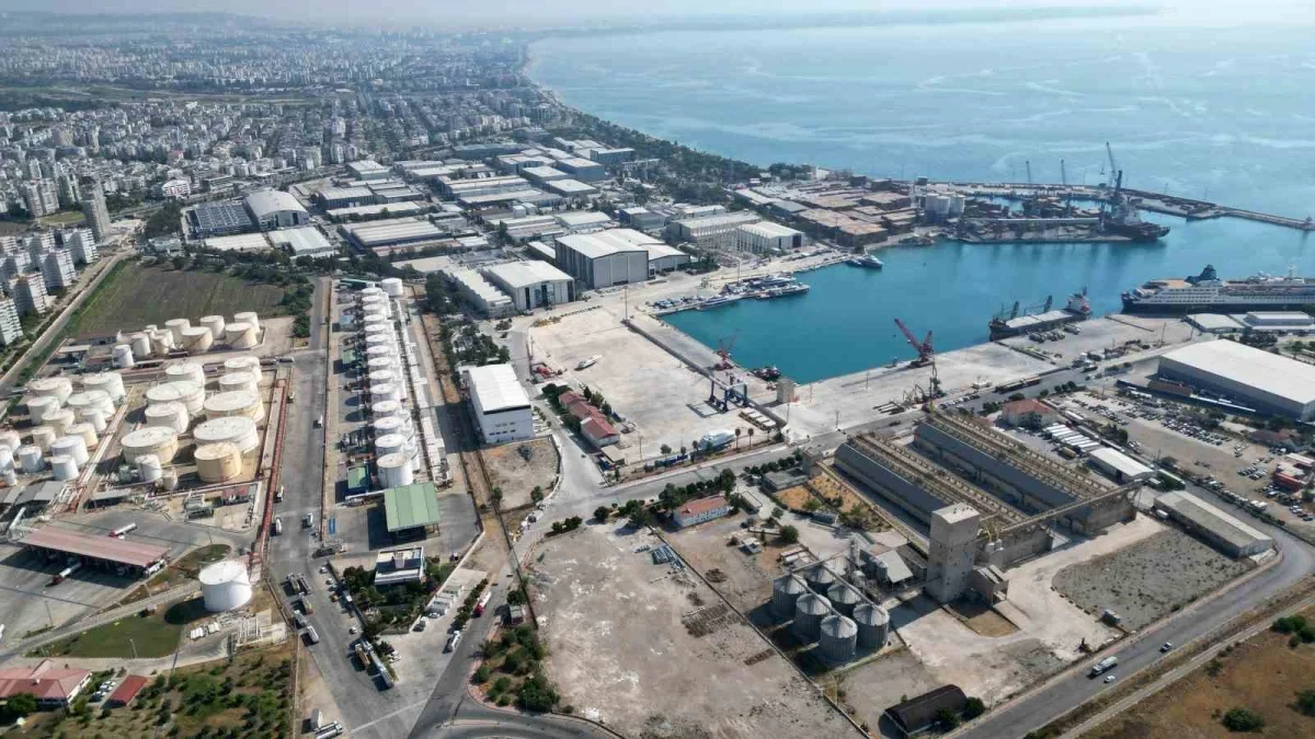 Antalya Serbest Bölgesi ticaret hacmi 845 milyon dolara çıktı
