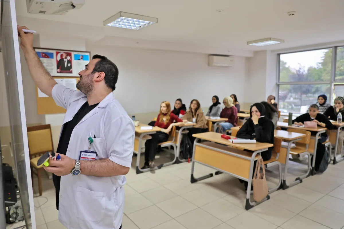 Bursa'da ücretsiz YKS kursları 2026-2027 dönemi için başladı