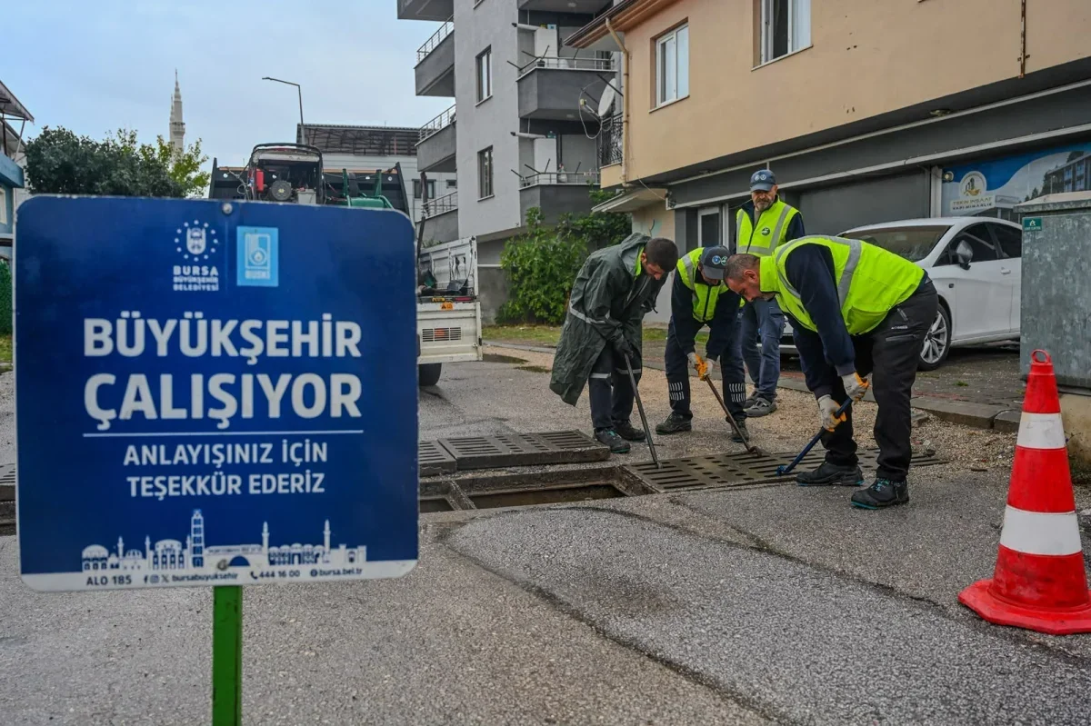 Bursa'da kuvvetli yağış alarmı: 766 ihbara müdahale edildi