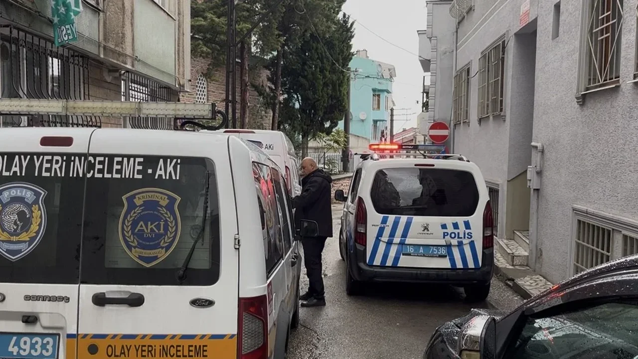 Bursa Kayhan'da Levent K. evde ölü bulundu: 2 gözaltı