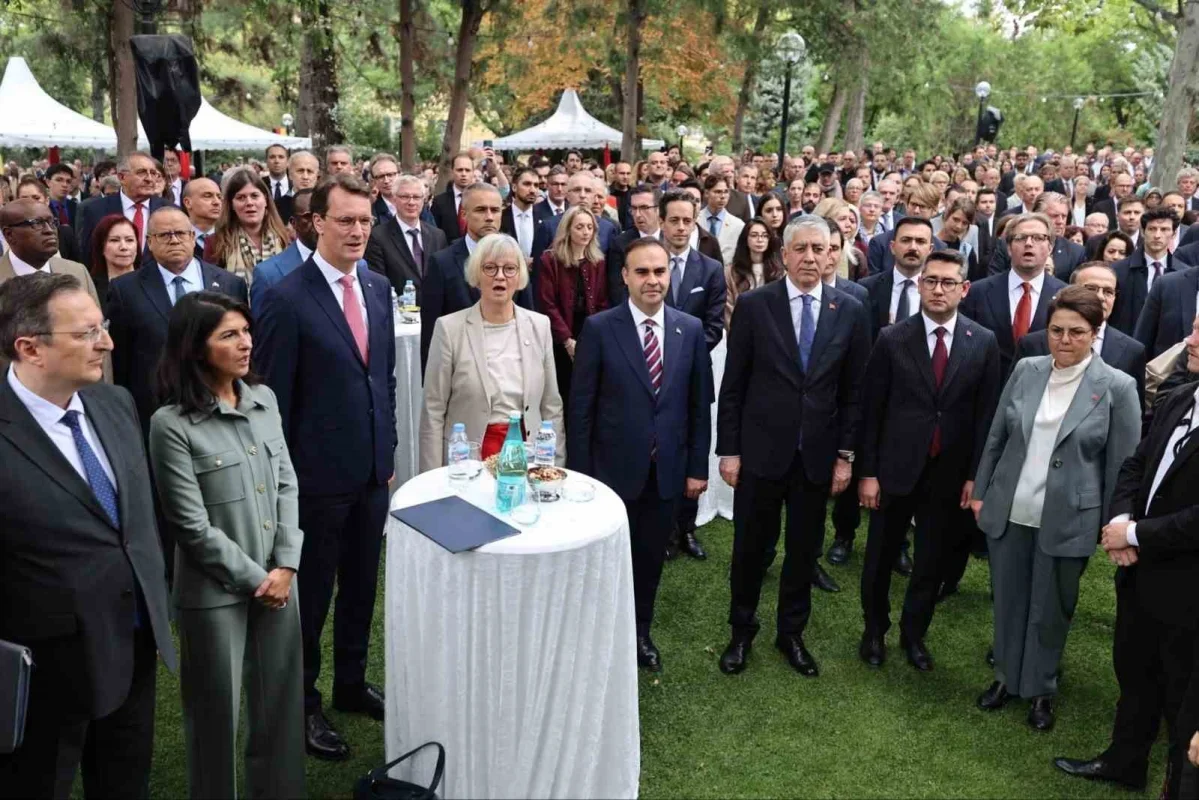 Mehmet Fatih Kacır, Hendrik Wüst ile yatırım iş birliğini görüştü