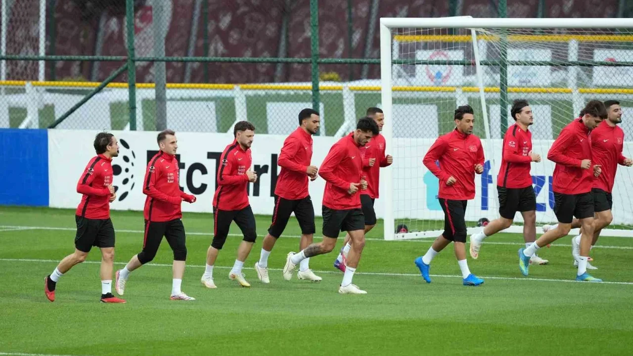 A Milli Takım Belçika maçı hazırlıklarına Riva'da başladı