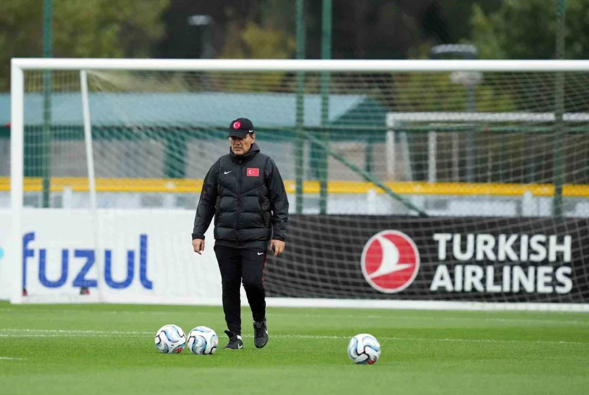 A Milli Takım Belçika maçı hazırlıklarına Riva'da başladı