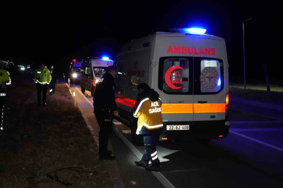 Edirne-Havsa yolunda takla atan otomobil: 1'i ağır 3 yaralı