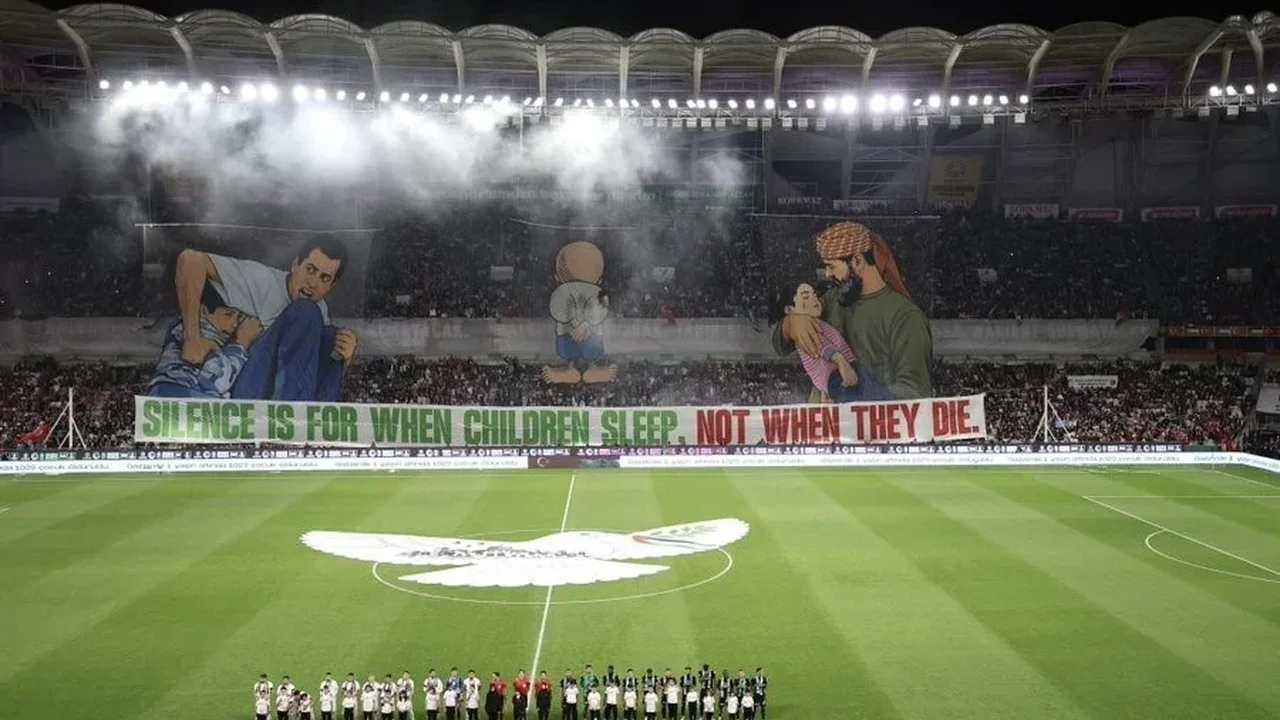 Konyaspor-Filistin Milli Takımı buluşmasına Duran'dan mesaj