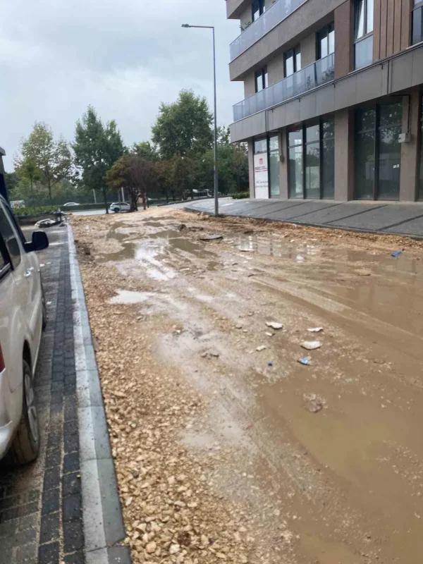 Bursa 1050 Konutlar'da altyapı ve yol çalışmalarına hız çağrısı