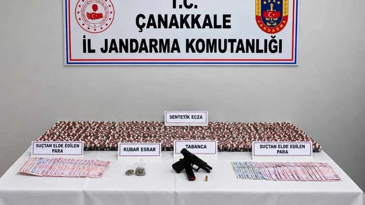Biga narkotik operasyonunda 2 şüpheli tutuklandı: 4 bin 738 hap