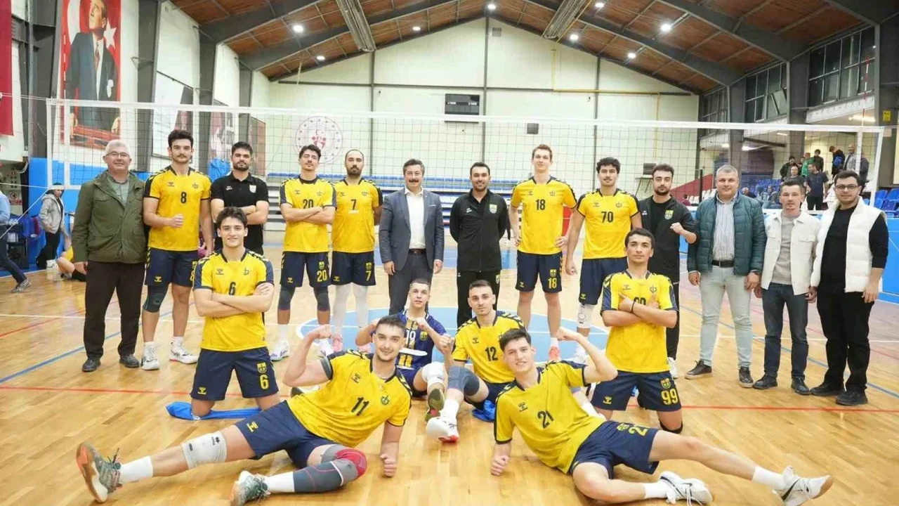 Yenişehir Belediyespor, YSK Yıldız Spor'u 3-0 yenerek 2'de 2 yaptı