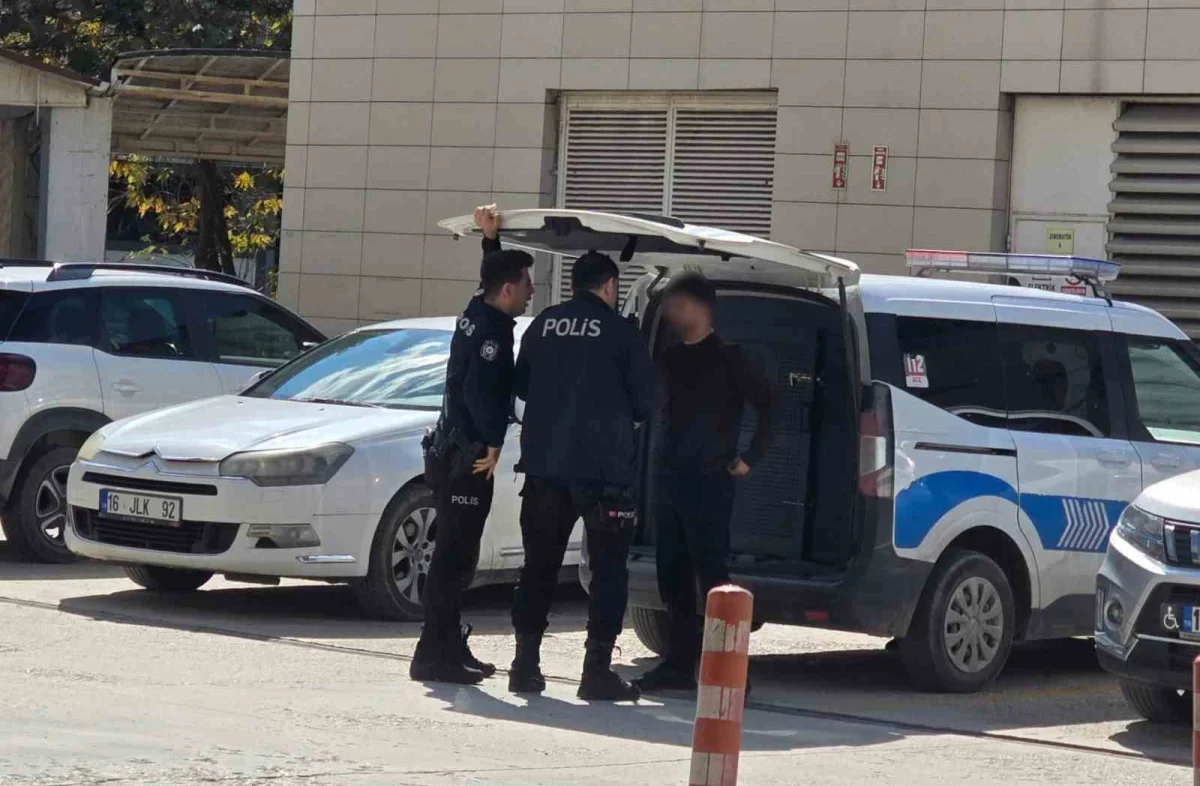 İnegöl'de okula silahla giren Sait K. gözaltına alındı