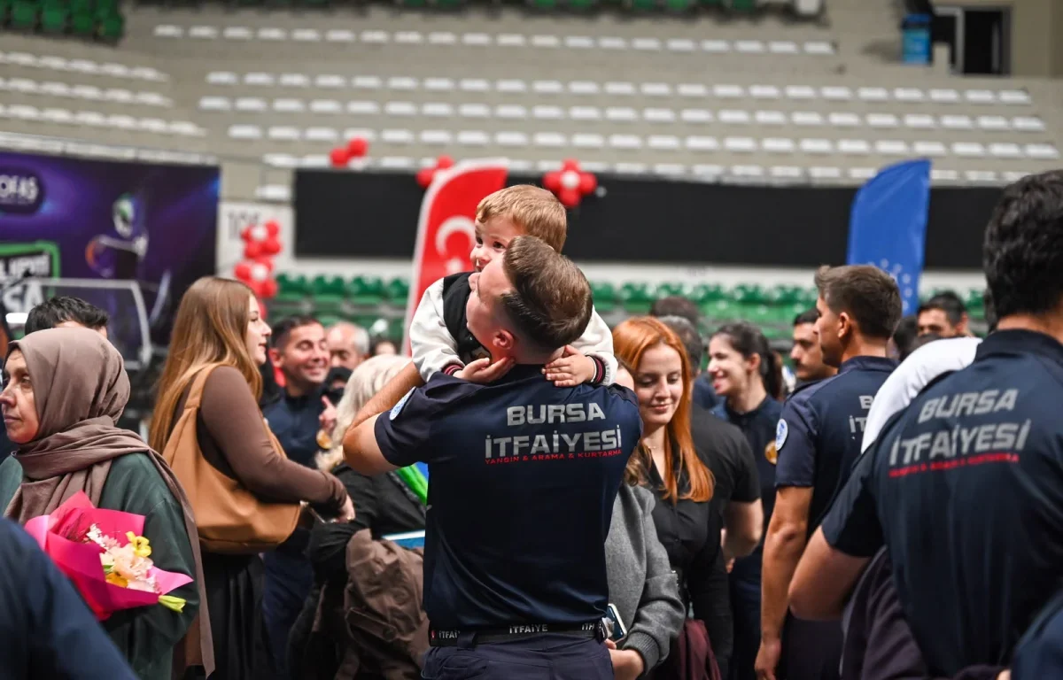 Bursa İtfaiyesi'ne 150 yeni personel katıldı, sayı 1.052'ye çıktı