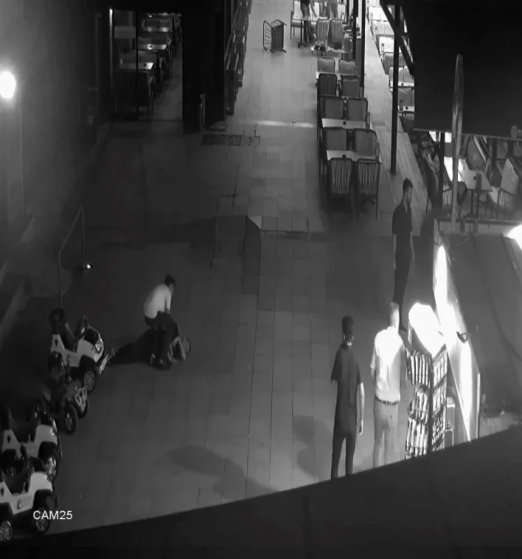 İzmit'te Akın kardeşlerin öldürüldüğü kafe kavgasının görüntüleri