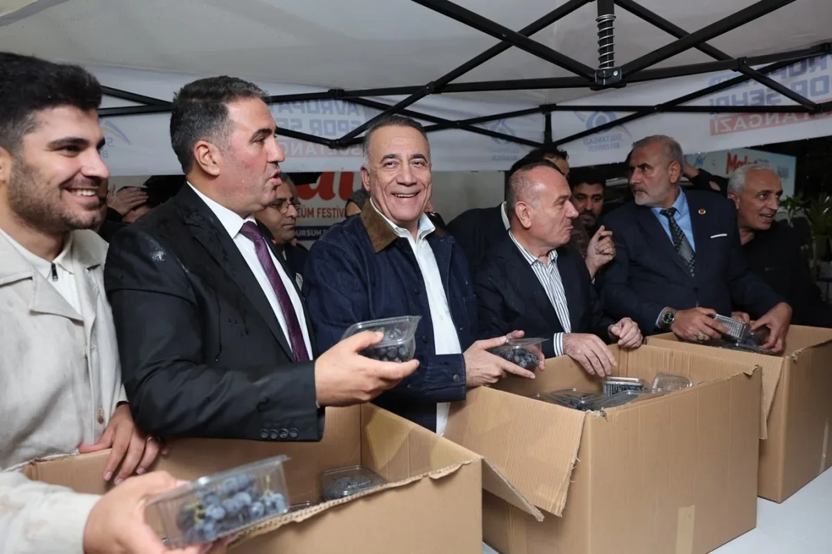 Sultangazi Malatya Üzüm Festivali 4 Ekim'e kadar sürecek