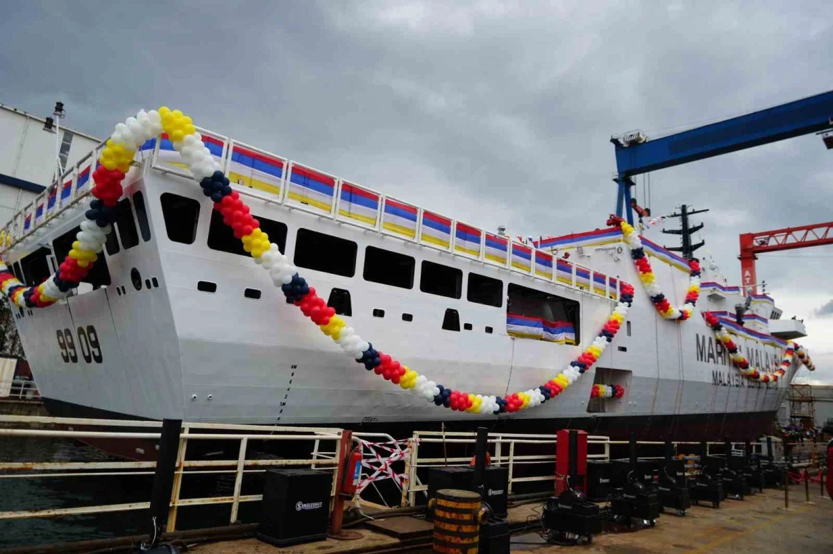 MPMS-1 Kocaeli'de denize indirildi, 2027'de Malezya'ya teslim