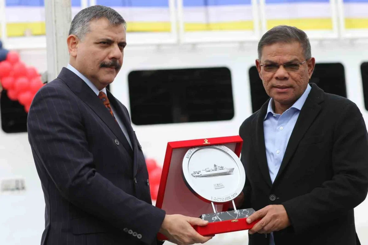 MPMS-1 Kocaeli'de denize indirildi, 2027'de Malezya'ya teslim