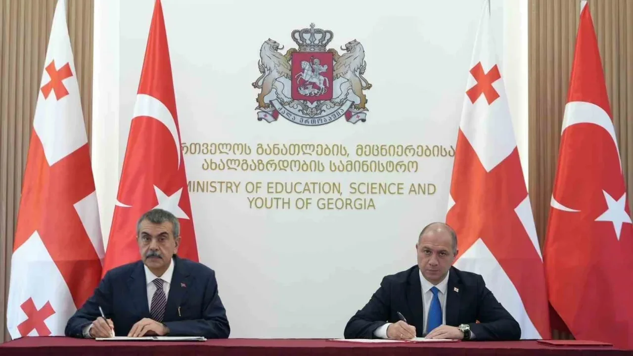 Türkiye-Gürcistan eğitim iş birliği anlaşması Tiflis'te imzalandı