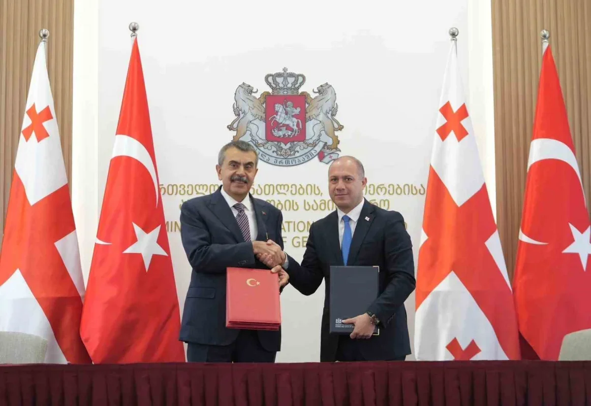 Türkiye-Gürcistan eğitim iş birliği anlaşması Tiflis'te imzalandı