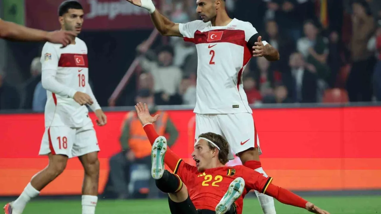 Belçika - Türkiye maçında ilk yarı 1-0 sona erdi