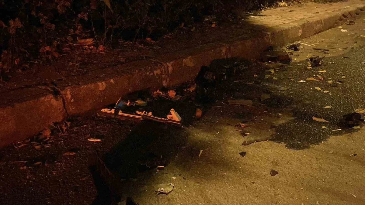 Sarıyer'de kaçan aracın sıkıştırdığı otomobil 6 araca çarptı