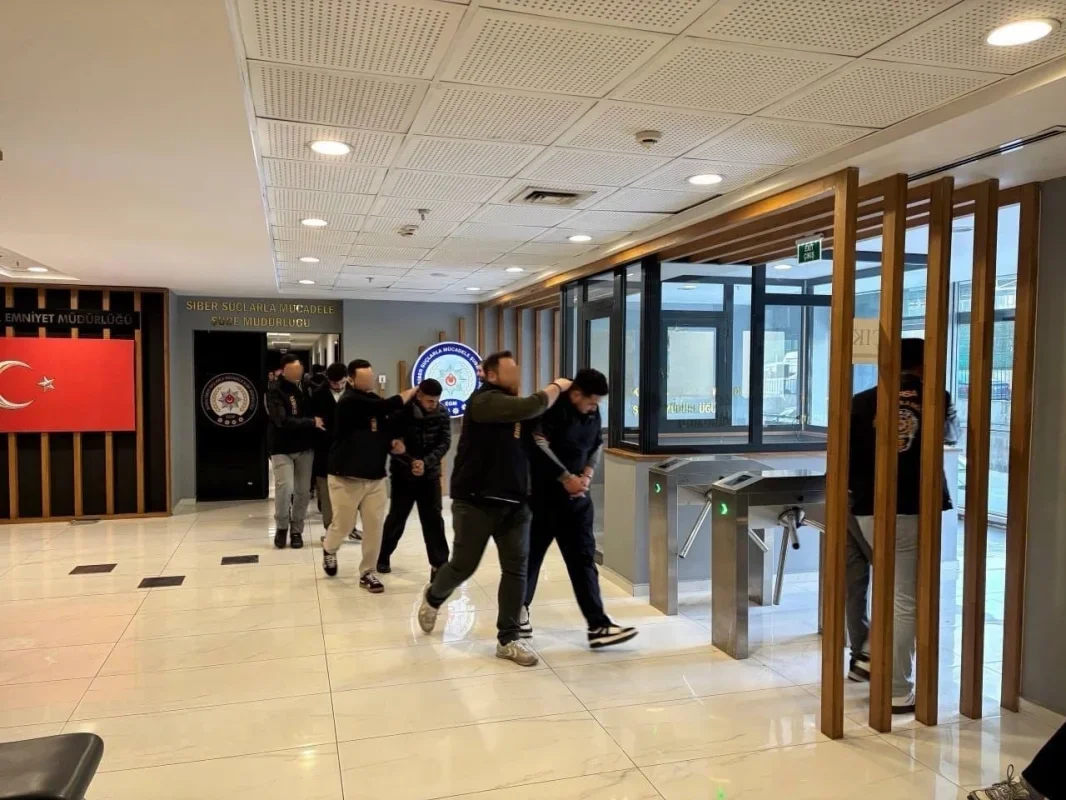 Bursa siber dolandırıcılık operasyonunda 4 şüpheli tutuklandı