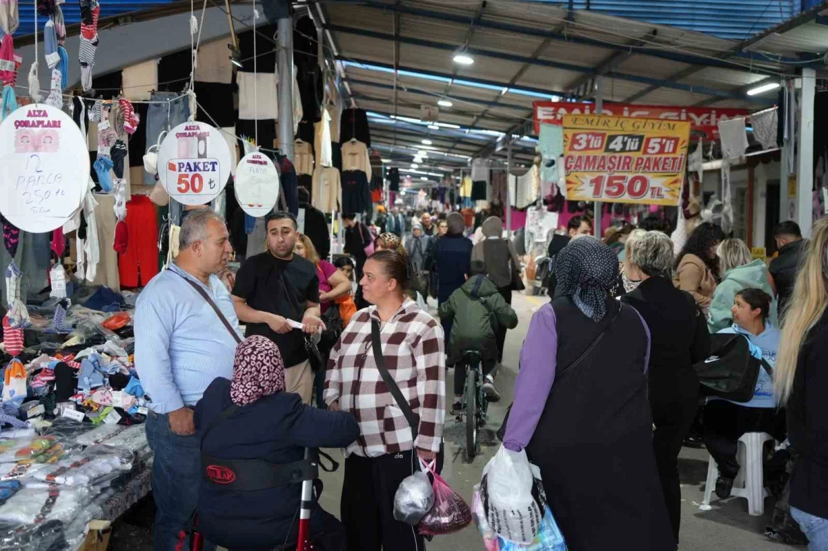 Edirne Balkan Pazarı'nda Bulgar turist yoğunluğu esnafı sevindirdi