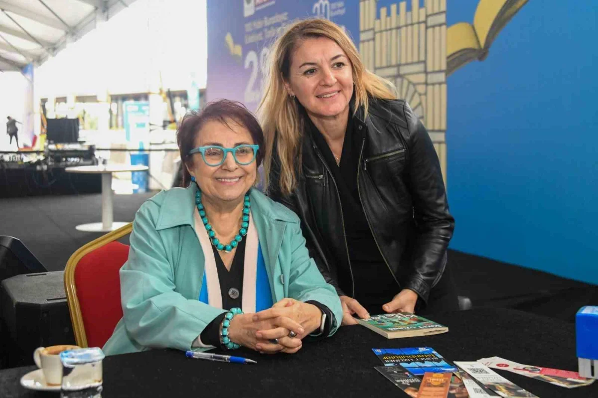2. Osmangazi Kitap Günleri Bursa'da yazarları okurlarla buluşturdu