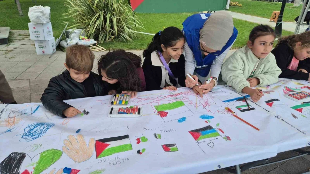 Tekirdağ'da Filistinli Çocuklar İçin Çiz etkinliği düzenlendi