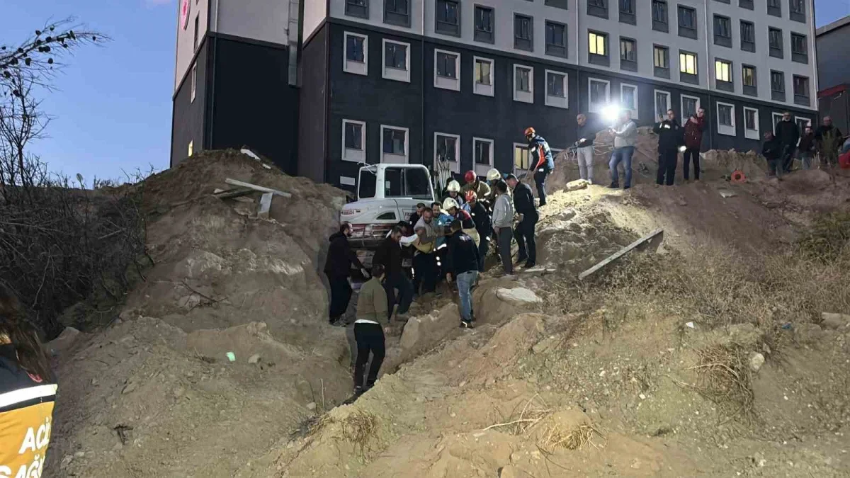 ÇOMÜ Terzioğlu Yerleşkesi'nde göçük: 2 işçi kurtarıldı