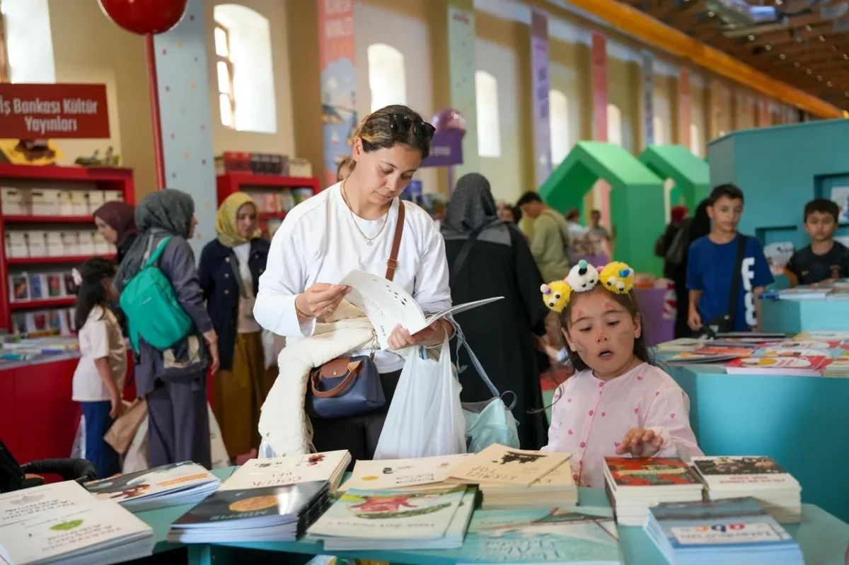 AileFest Rami Kütüphanesi'nde on binlerce ziyaretçiyi ağırladı