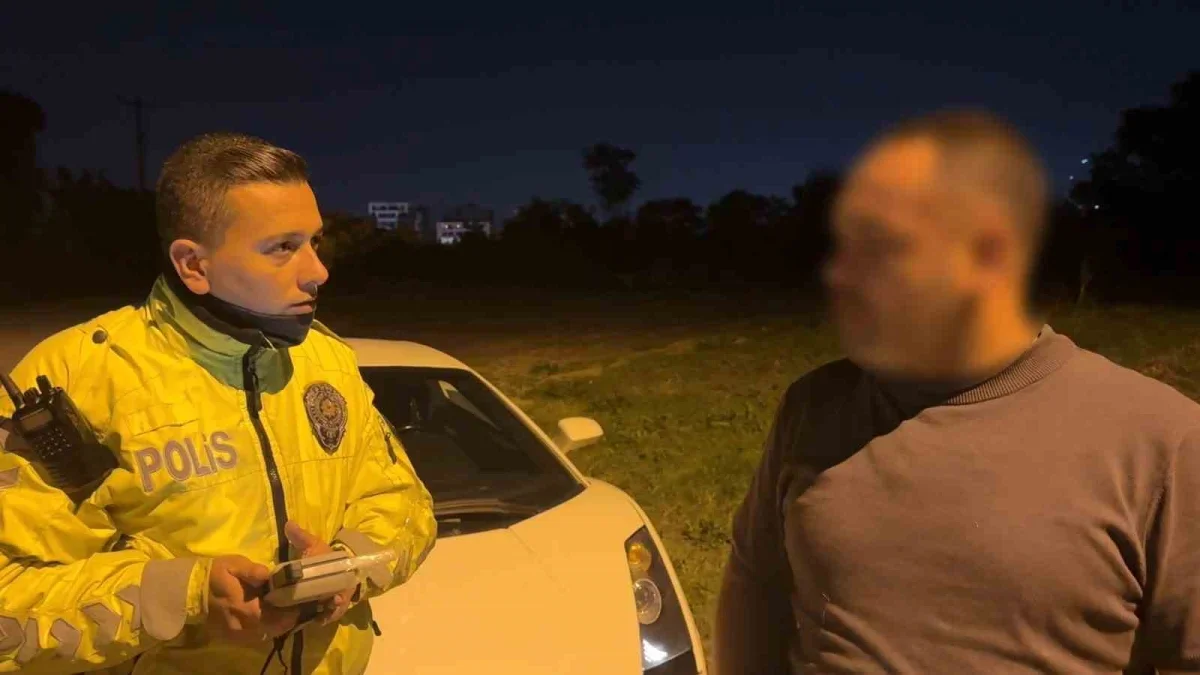 Bursa'da lüks otomobille kaçan sürücü çalılıkta uyurken bulundu