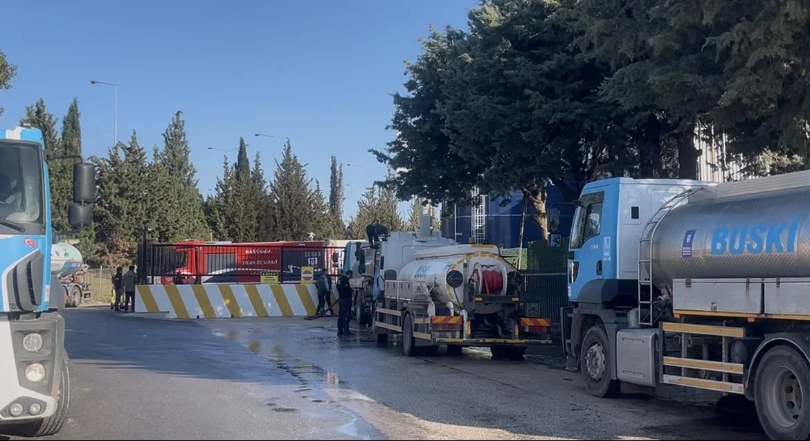Bursa'da fabrika yangını sonrası hasar havadan görüntülendi