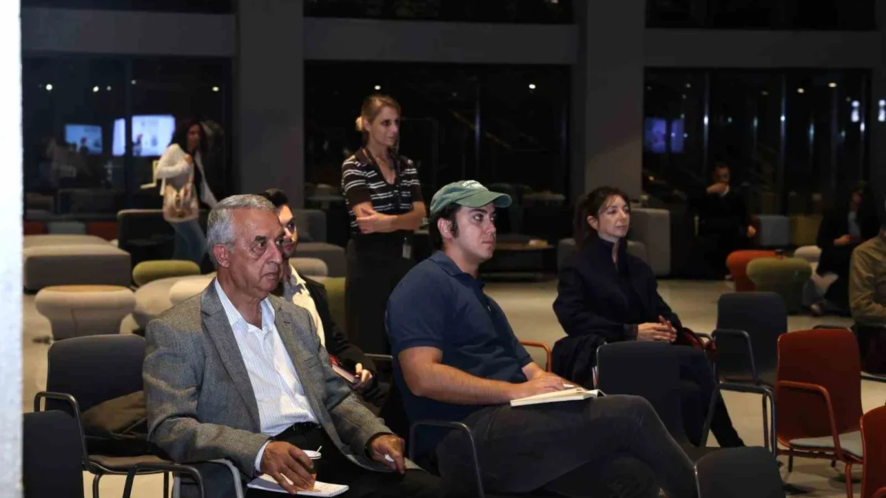 Pancar Deposu'nda Küratörlüğün 5N1K'sı söyleşileri başladı