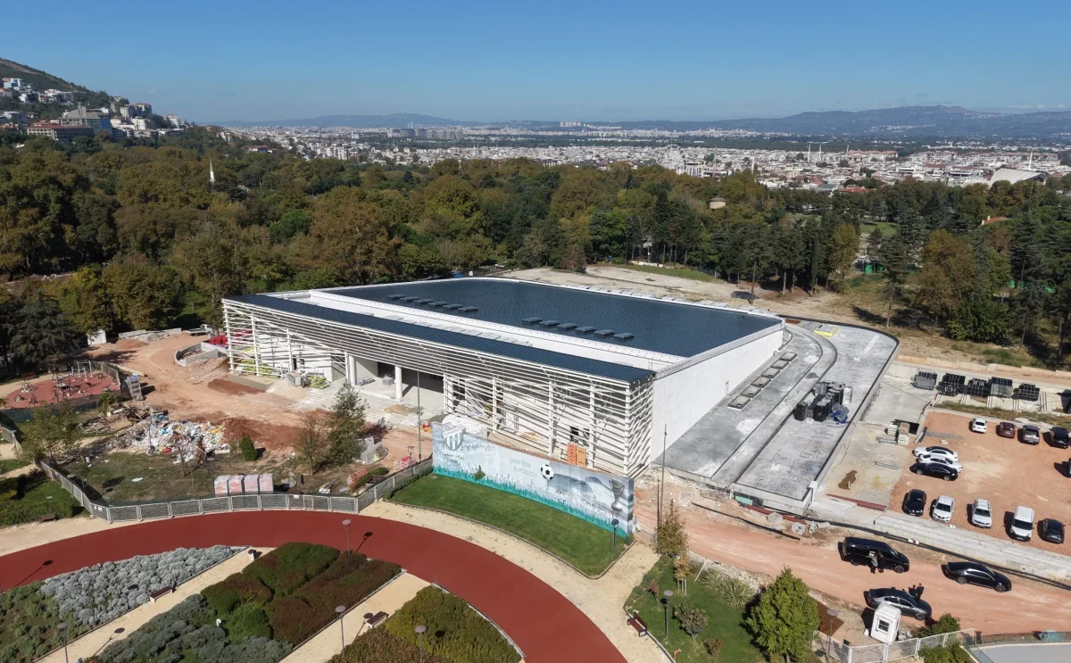 Bursa Atatürk Spor Salonu inşaatında fiziki gerçekleşme yüzde 80